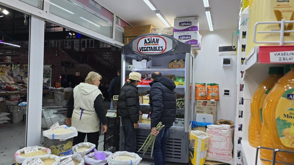 Magazinele neștiute din București unde se vând legume și fructe despre care nu știai că există. Plus pește Rohu 1025467