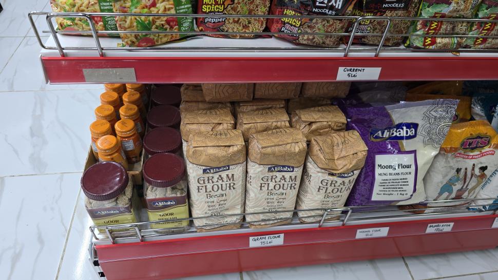 Magazinele neștiute din București unde se vând legume și fructe despre care nu știai că există. Plus pește Rohu 1025468