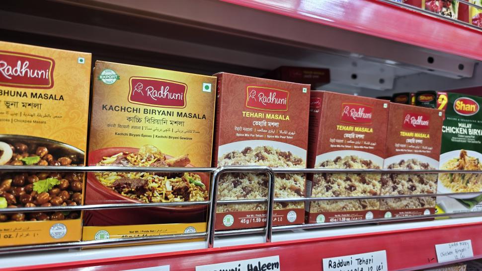 Magazinele neștiute din București unde se vând legume și fructe despre care nu știai că există. Plus pește Rohu 1025496