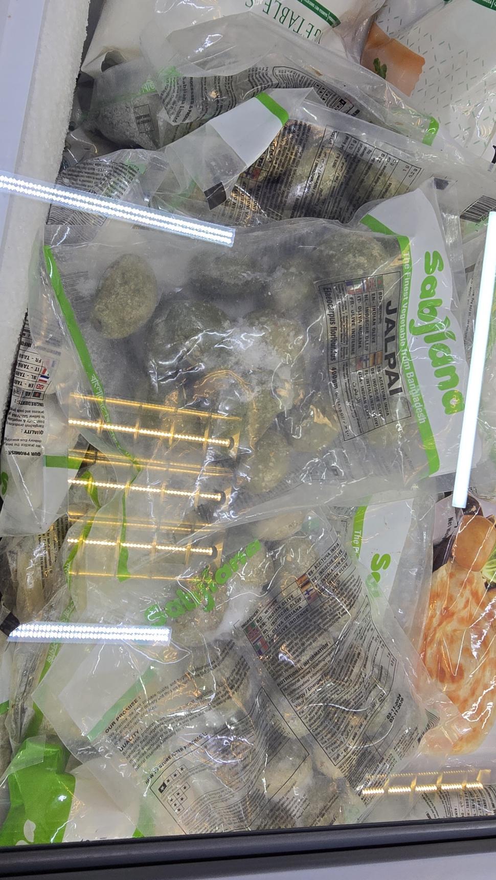 Magazinele neștiute din București unde se vând legume și fructe despre care nu știai că există. Plus pește Rohu 1025528