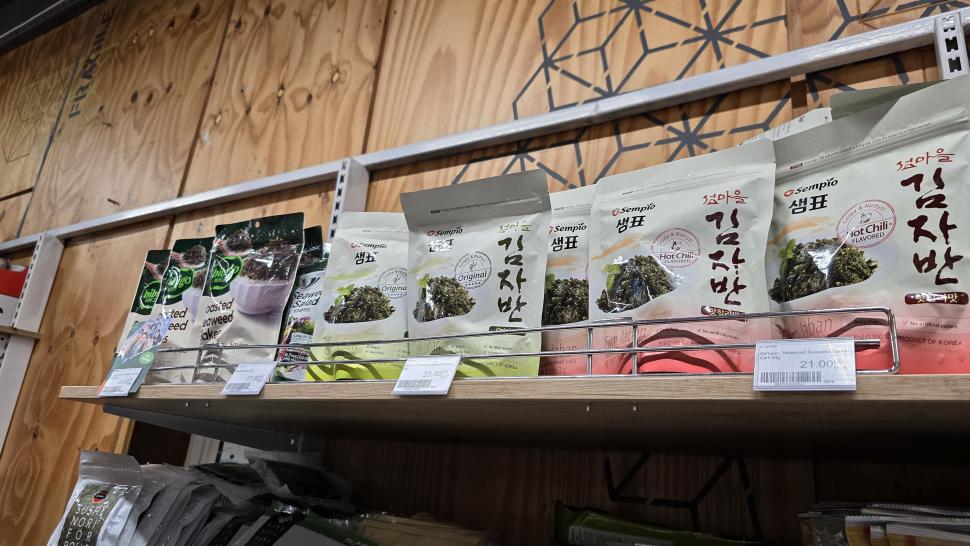 Magazinele neștiute din București unde se vând legume și fructe despre care nu știai că există. Plus pește Rohu 1025532