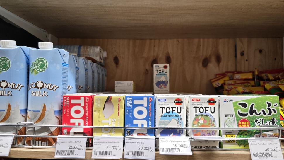 Magazinele neștiute din București unde se vând legume și fructe despre care nu știai că există. Plus pește Rohu 1025548