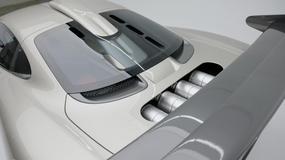 Cum arată cea mai scumpă mașină nouă din lume licitată vreodată: Tocmai s-a vândut cu peste 20 de milioane de dolari 1025944