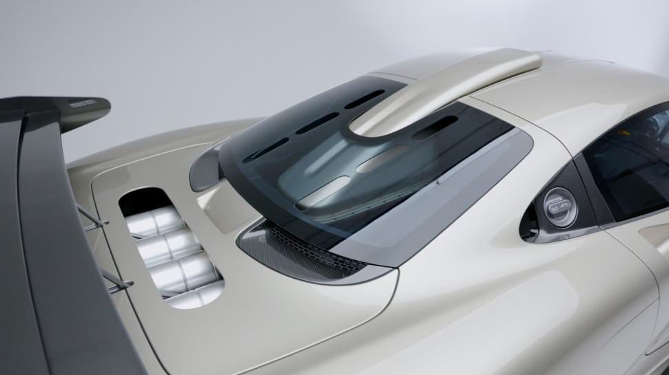 Cum arată cea mai scumpă mașină nouă din lume licitată vreodată: Tocmai s-a vândut cu peste 20 de milioane de dolari 1025945