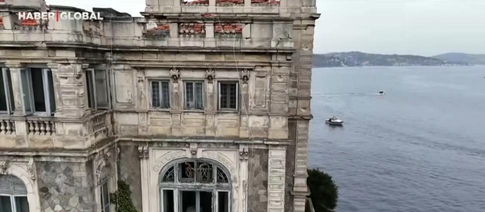 ”Perla Bosforului” este scoasă la vânzare. Conacul Zeki Pașa e vechi de 130 de ani și e considerat cea mai scumpă casă din Turcia 1025807