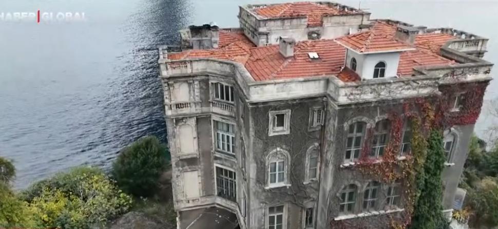 ”Perla Bosforului” este scoasă la vânzare. Conacul Zeki Pașa e vechi de 130 de ani și e considerat cea mai scumpă casă din Turcia 1025810