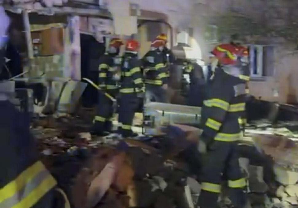 Explozie puternică într-un bloc din Buftea. Sunt șase victime. Există risc de prăbușire, blocul a fost evacuat 1026334