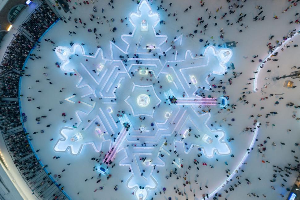 Începe construcția „orașului înghețat” din Harbin. Cum arată depozitele uriașe de gheață pentru cel mai mare festival de iarnă din lume 1026118