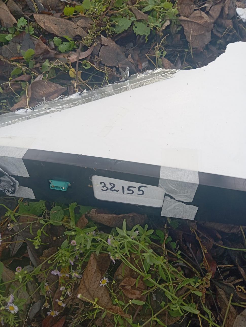 Primele imagini cu drona rusească găsită în Vaslui, în curtea unui localnic 1026141