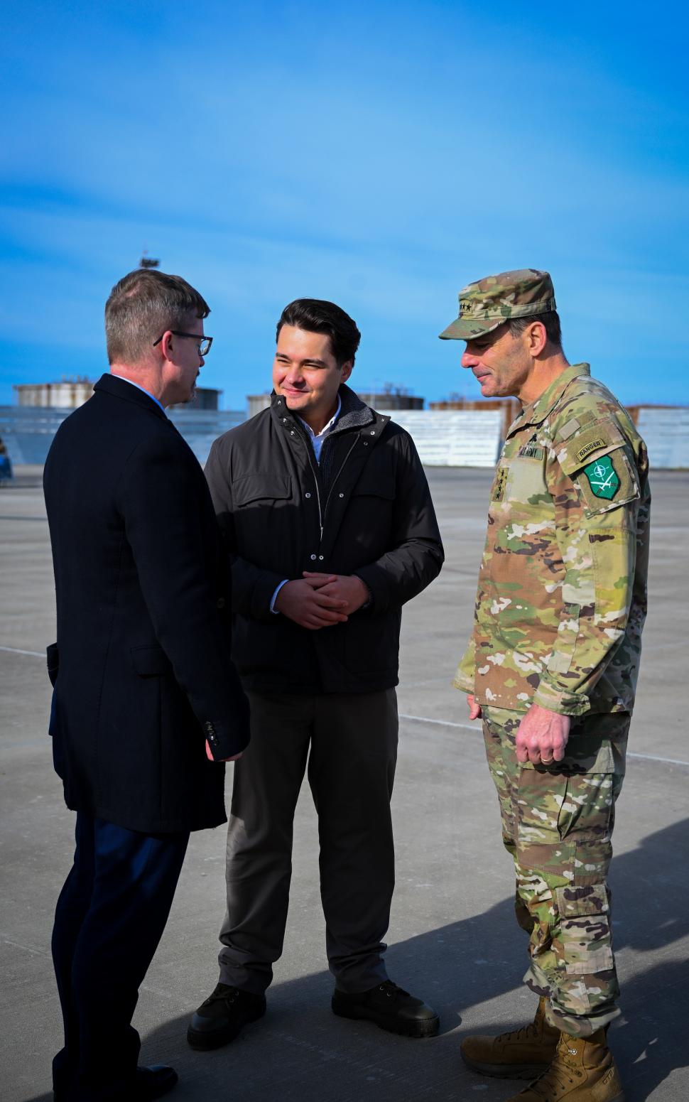 Selly, invitat special la evenimentul de Ziua Recunoștinței al trupelor americane din România: Se construieşte o conexiune reală 1026311