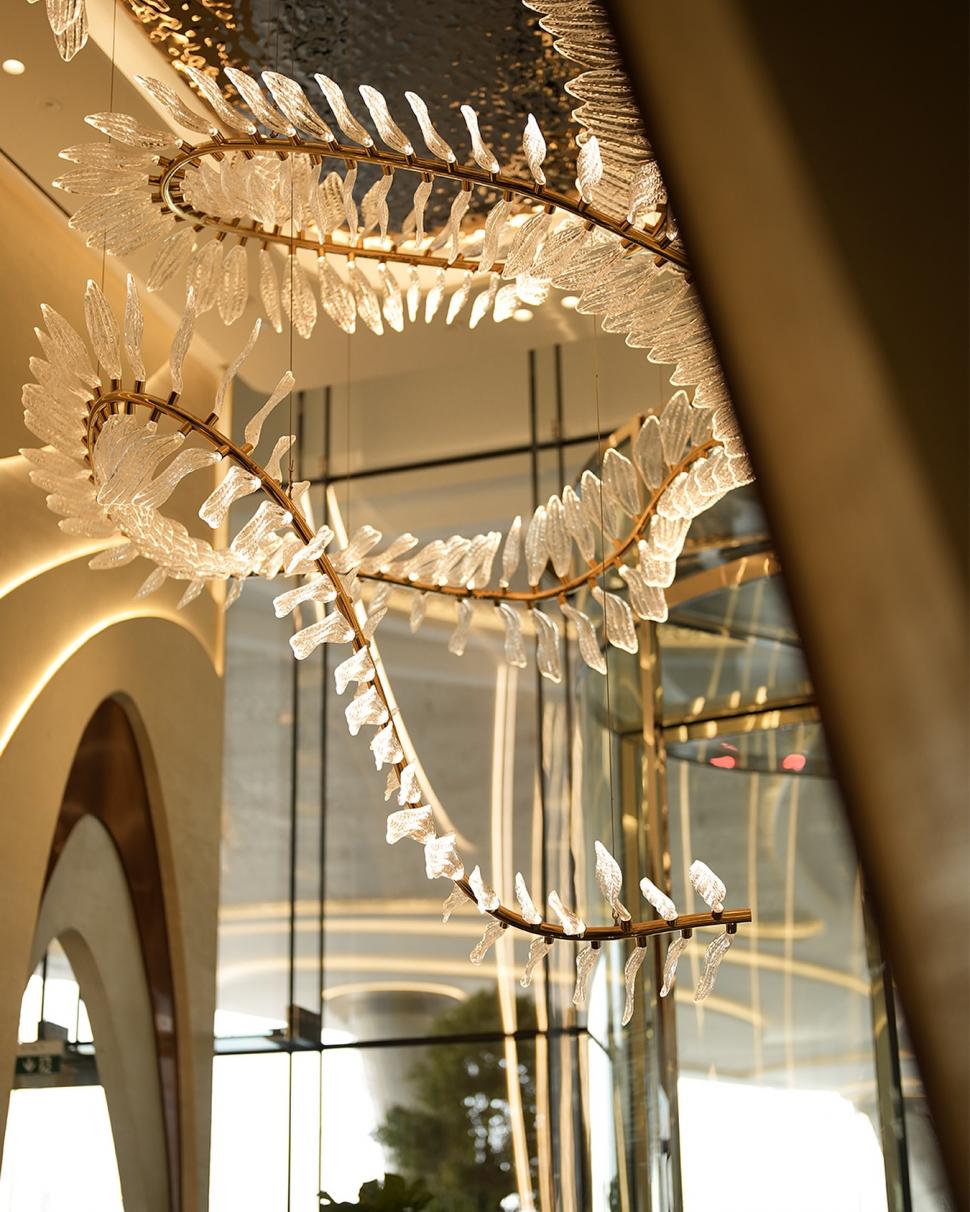 Cel mai înalt hotel din lume tocmai s-a deschis. Cum arată acum Ciel Dubai Marina: Toate camerele au geamuri din tavan până în podea 1026447