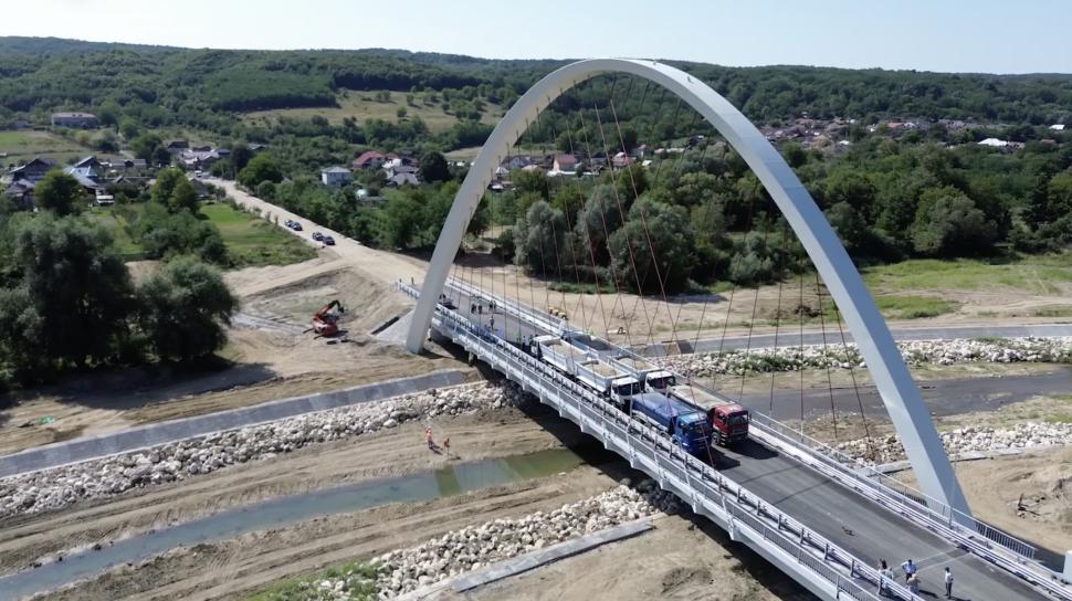 Podul cu cel mai mare arc parabolic din România este finalizat și a fost recepţionat astăzi. Cum arată acum și ce localități leagă 1026648