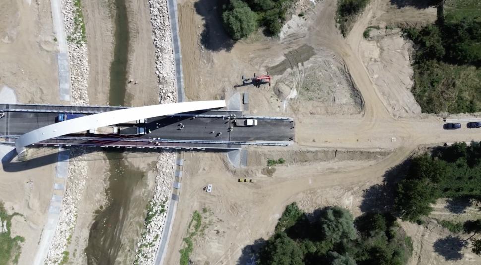 Podul cu cel mai mare arc parabolic din România este finalizat și a fost recepţionat astăzi. Cum arată acum și ce localități leagă 1026650