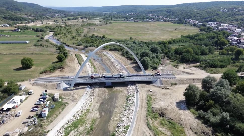 Podul cu cel mai mare arc parabolic din România este finalizat și a fost recepţionat astăzi. Cum arată acum și ce localități leagă 1026652