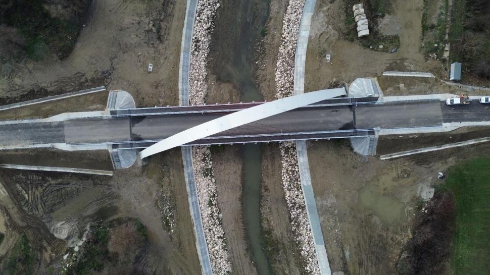 Podul cu cel mai mare arc parabolic din România este finalizat și a fost recepţionat astăzi. Cum arată acum și ce localități leagă 1026661