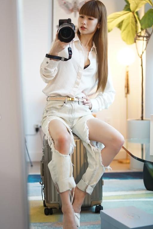 O falsă influenceriță gastronomică mergea cu aparatul foto la restaurante de lux ca să mănânce fără să plătească. A fost arestată 1026871