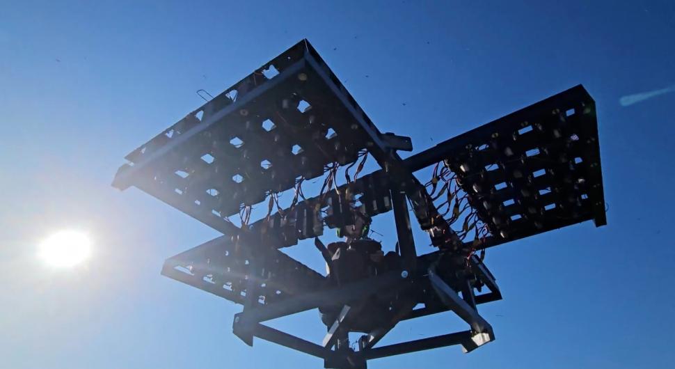 Un vehicul zburător personal, care poate fi pilotat fără licență, a fost lansat pe piață: Cât costă și cum arată LEO Solo JetBike 1027054