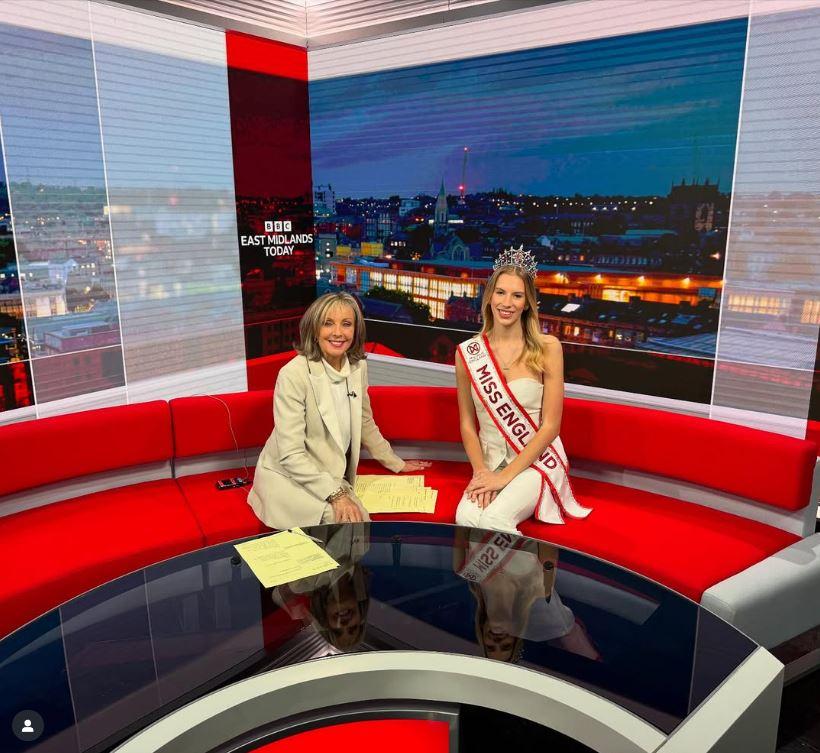 Premieră la Miss Anglia 2025. Concursul de frumuseţe a fost câştigat de o lesbiană: "Este o parte importantă a trecutului meu" 1027388