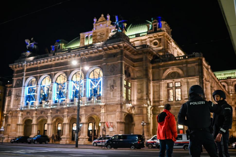 Gluma făcută de Viena. Ca să arate că nu e ”anostă”, a făcut o invitație neobișnuită locuitorilor dintr-un sat scoțian cu nume atipic 1027488