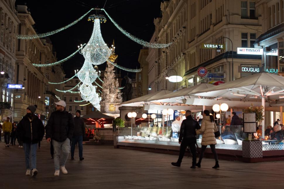 Gluma făcută de Viena. Ca să arate că nu e ”anostă”, a făcut o invitație neobișnuită locuitorilor dintr-un sat scoțian cu nume atipic 1027494