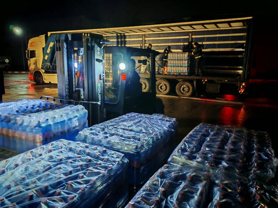 Bolojan: 200.000 de litri de apă din rezerva statului vor ajunge în Prahova și Dâmbovița. Cei care au generat criza trebuie să răspundă 1027688