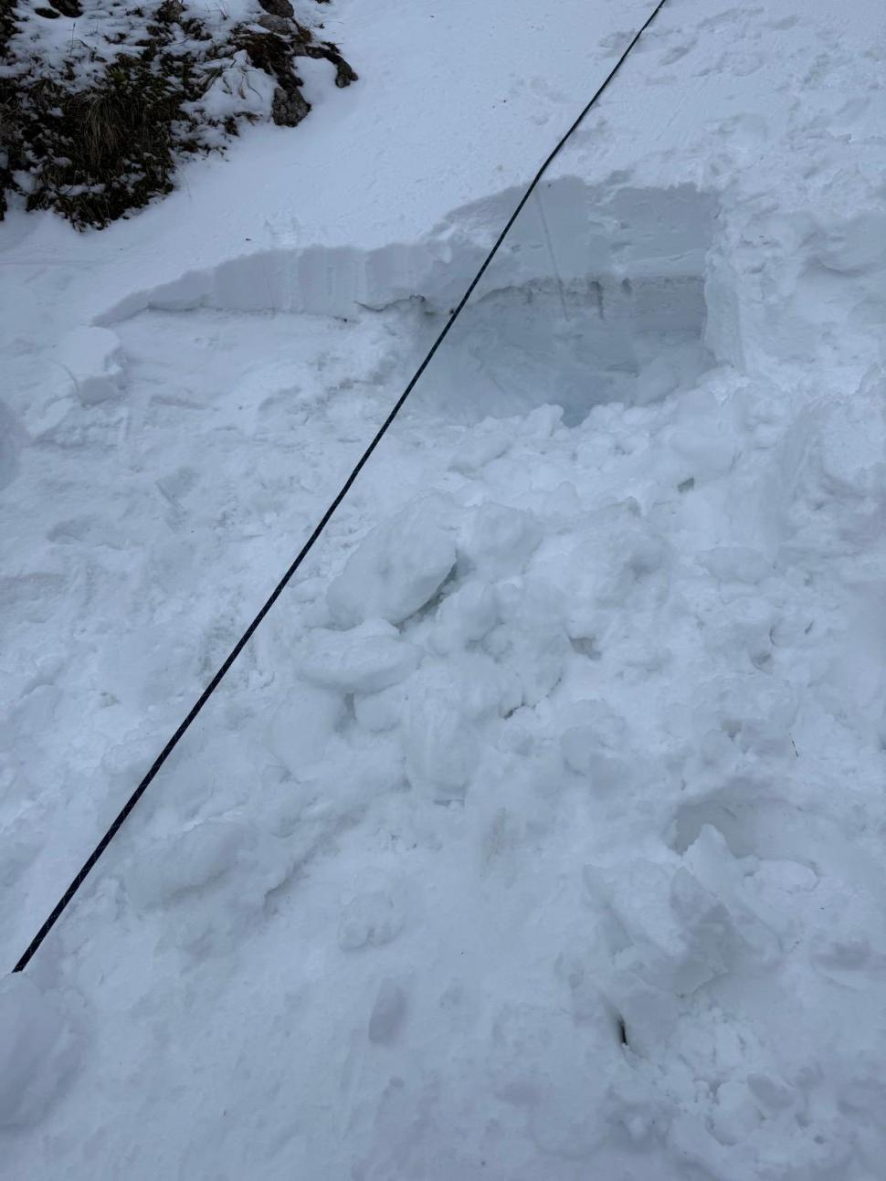 Căutări intense în Bucegi pentru un tânăr britanic dispărut de 8 zile. Plecase singur pe munte spre „casa lui Dracula” 1027975