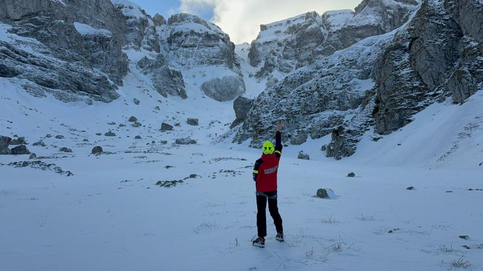 Căutări intense în Bucegi pentru un tânăr britanic dispărut de 8 zile. Plecase singur pe munte spre „casa lui Dracula” 1027989