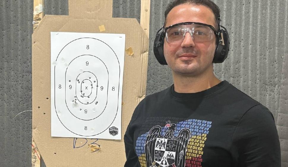 Cine sunt Lupii Tricolori și de ce nu îl plac pe Georgescu. Incidentul de la Alba și profilul unui grup care „își ia tricolorul înapoi” 1027788