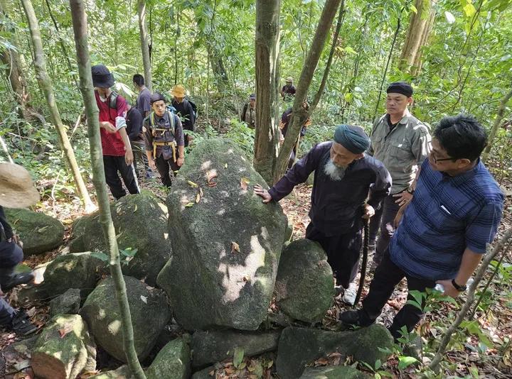 Descoperire arheologică remarcabilă: Lasere LiDAR au găsit dovezile unei rețele megalitice, ascunsă sub un munte împădurit în Indonezia 1027968