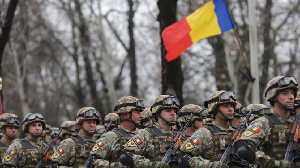 Imagini inedite cu parada din 1 decembrie 2025 de la București: Peste 3.000 de militari români și străini au defilat la Arcul de Triumf 1027841