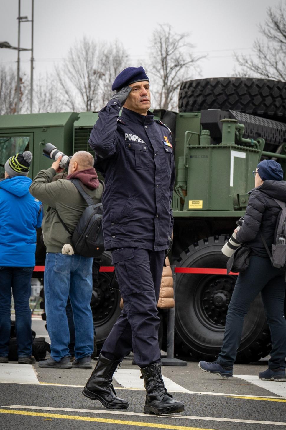 Imagini inedite cu parada din 1 decembrie 2025 de la București: Peste 3.000 de militari români și străini au defilat la Arcul de Triumf 1027932