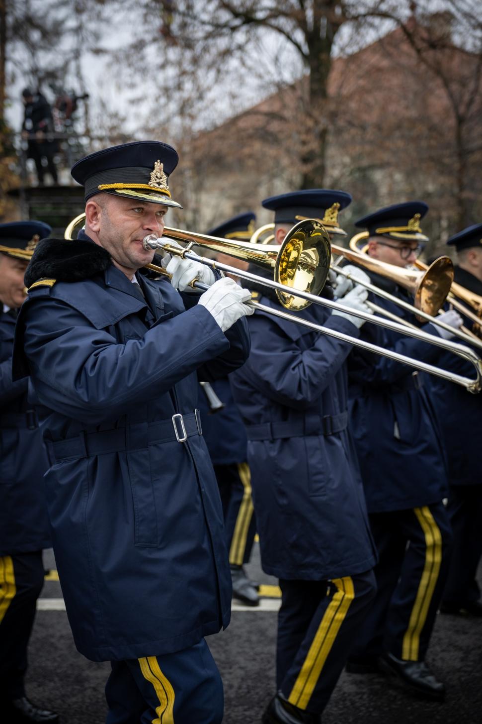 Imagini inedite cu parada din 1 decembrie 2025 de la București: Peste 3.000 de militari români și străini au defilat la Arcul de Triumf 1027936