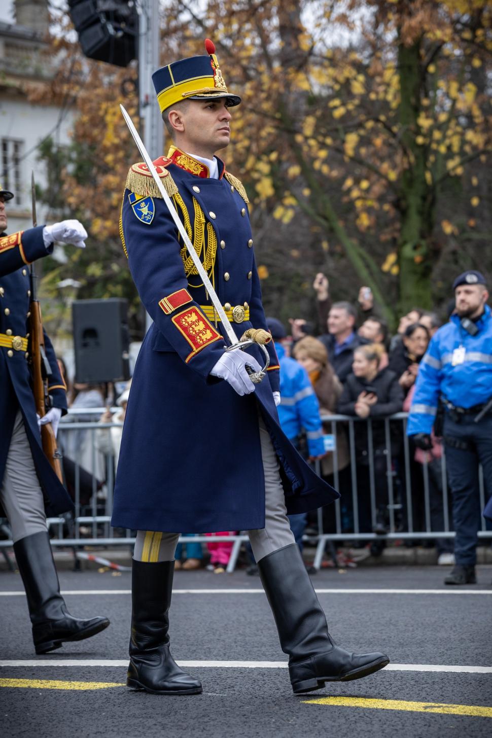 Imagini inedite cu parada din 1 decembrie 2025 de la București: Peste 3.000 de militari români și străini au defilat la Arcul de Triumf 1027956