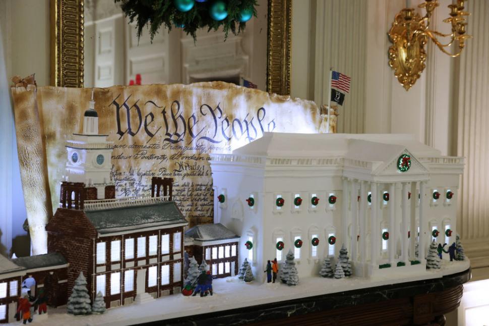 Melania Trump a dezvăluit decorațiunile de Crăciun de anul acesta de la Casa Albă. Bradul a trebuit mutat din cauza demolărilor 1028076