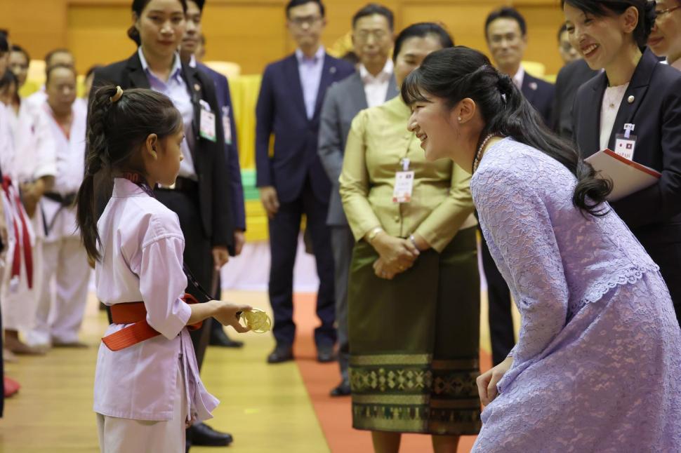 Prințesa inimilor din Japonia ar putea schimba regulile succesiunii la tron. Cine e Aiko, pe care toată lumea o vrea împărăteasă 1028167