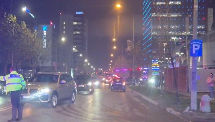 Alertă de incendiu la un mall din nordul Bucureștiului: Subsolul s-a umplut de fum, iar oamenii au fost evacuați 1028721