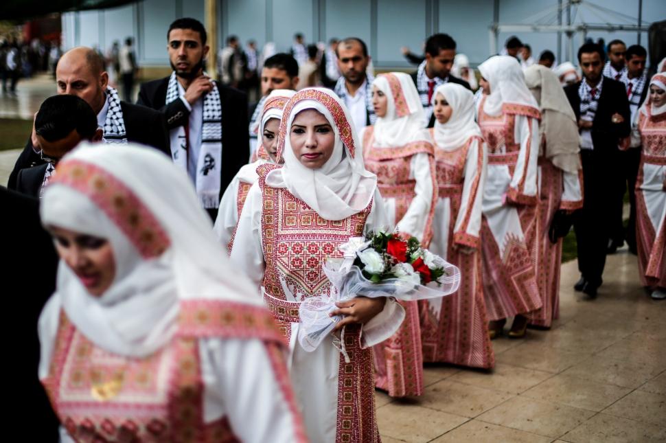 Imagini rare în Gaza, după ani de război. 54 de nunți au avut loc într-o singură zi 1028577