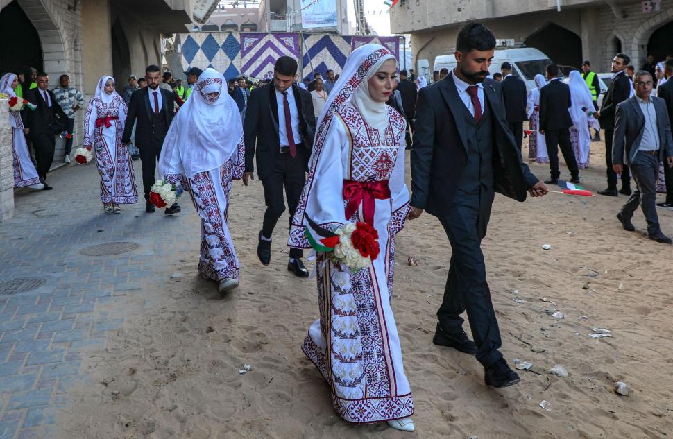 Imagini rare în Gaza, după ani de război. 54 de nunți au avut loc într-o singură zi 1028588