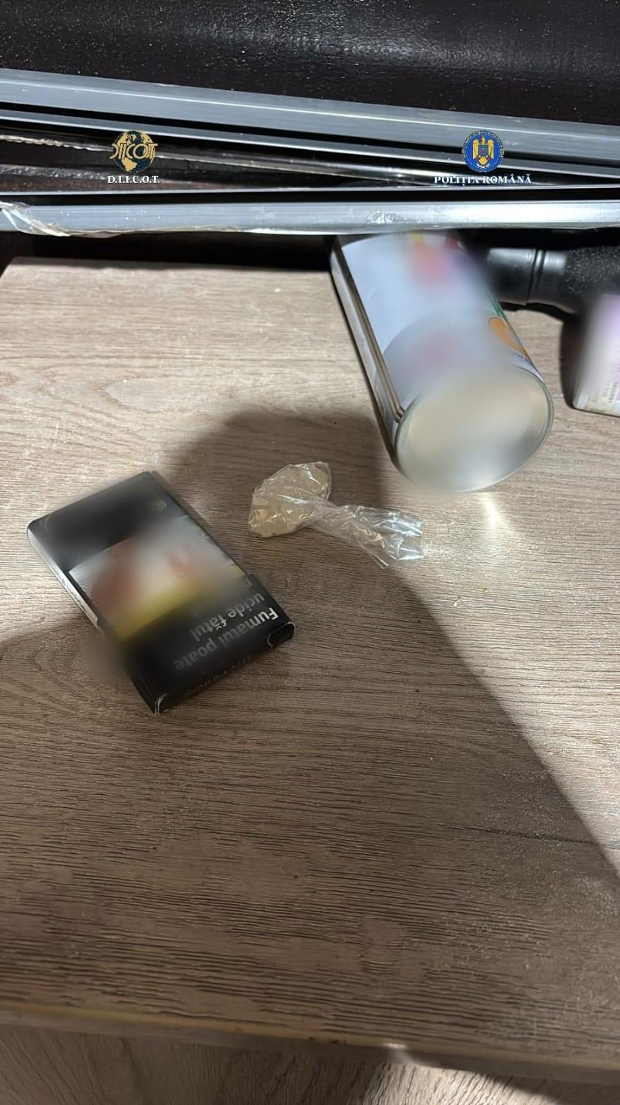 Percheziţii în România şi Italia: O grupare de traficanţi introducea droguri în penitenciarele din ţară cu ajutorul unei avocate 1028437