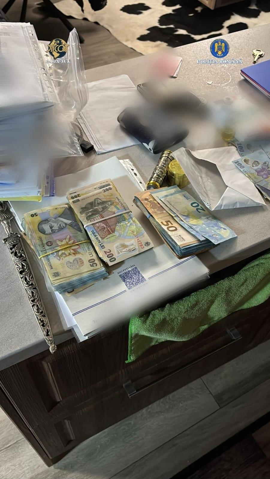 Percheziţii în România şi Italia: O grupare de traficanţi introducea droguri în penitenciarele din ţară cu ajutorul unei avocate 1028440