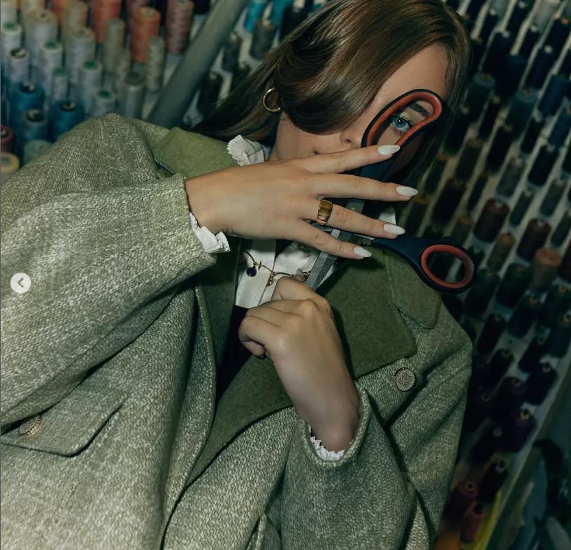 Ce s-a întâmplat cu fiica ilegitimă a lui Putin, în Paris, când a fost recunoscută de niște ucraineni. "Tatăl tau mi-a ucis fratele” 1028811