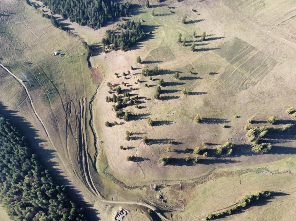 Noile descoperiri arheologice de la Cetatea Zânelor şi Dâmbul Cetăţii oferă detalii despre organizarea aşezărilor preistorice şi dacice 1029300