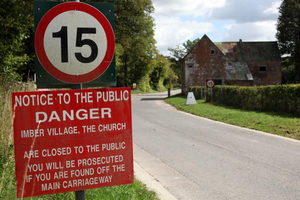 Satul fantomă, izolat de restul lumii în 1943, va fi deschis acum doar pentru 4 zile, ca să fie vizitat. Fascinanta poveste a lui Imber 1029170