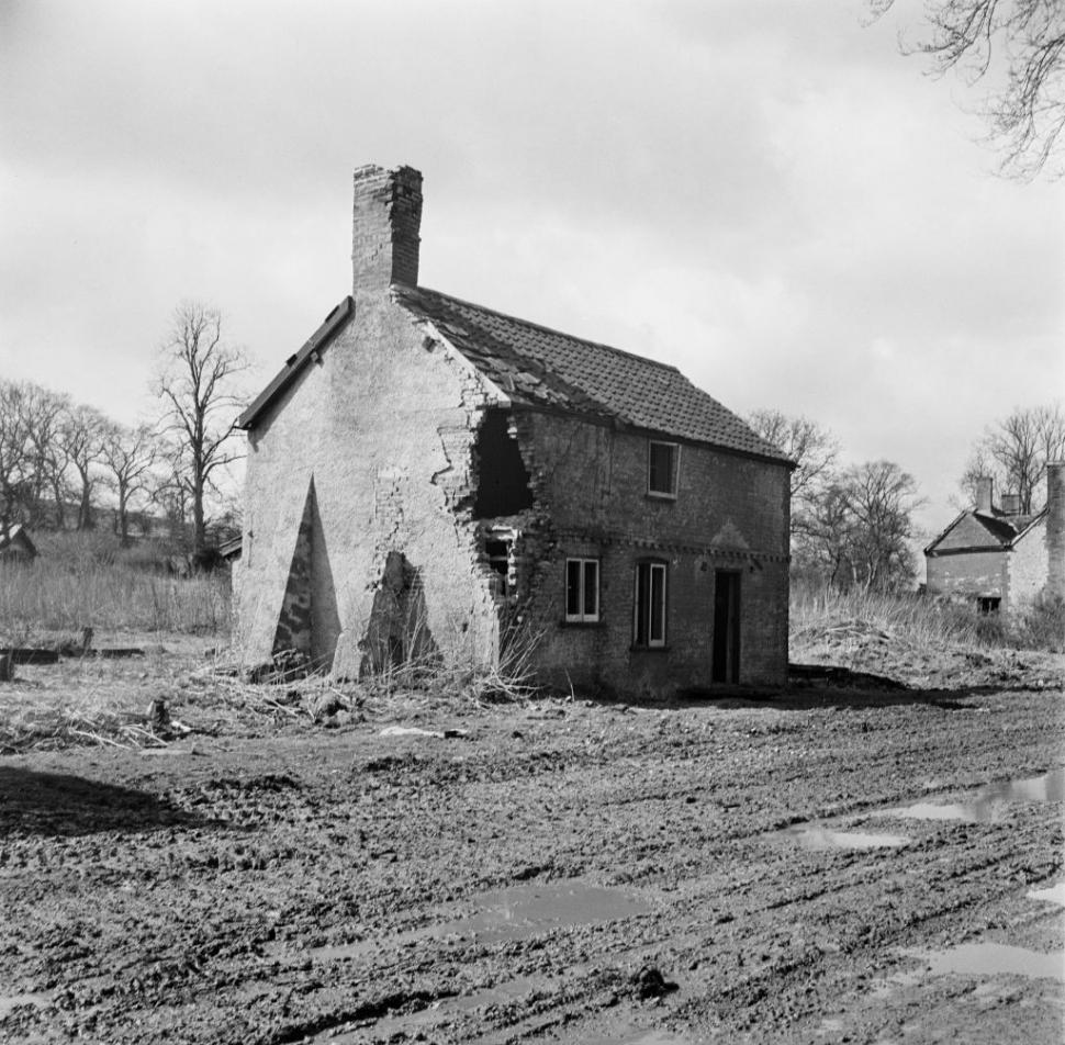 Satul fantomă, izolat de restul lumii în 1943, va fi deschis acum doar pentru 4 zile, ca să fie vizitat. Fascinanta poveste a lui Imber 1029188