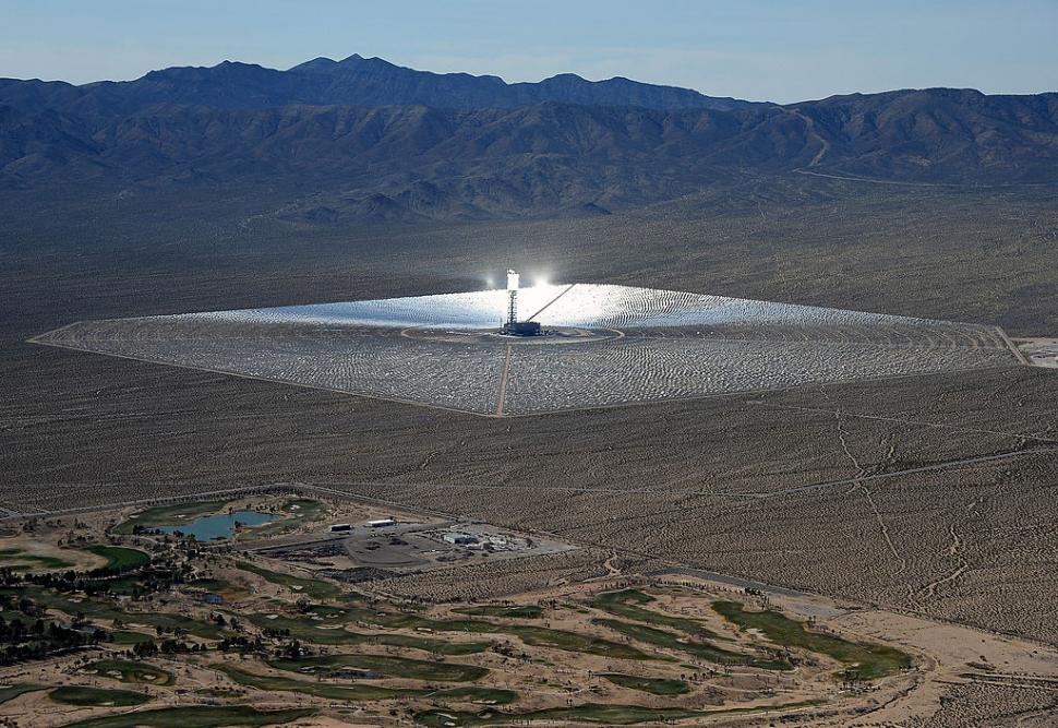 Cel mai ambiţios proiect solar din Deşertul Mojave se închide. Cum a eşuat centrala Ivanpah de 2,2 miliarde de dolari 1029439
