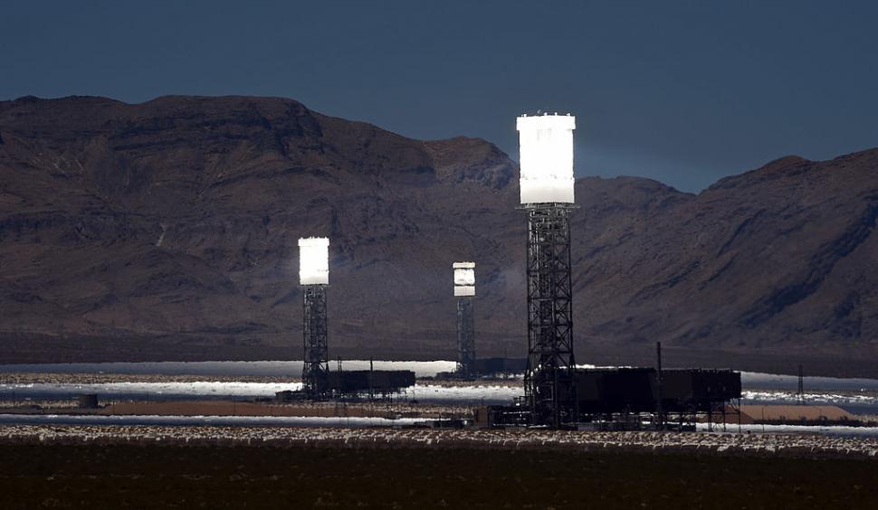 Cel mai ambiţios proiect solar din Deşertul Mojave se închide. Cum a eşuat centrala Ivanpah de 2,2 miliarde de dolari 1029445