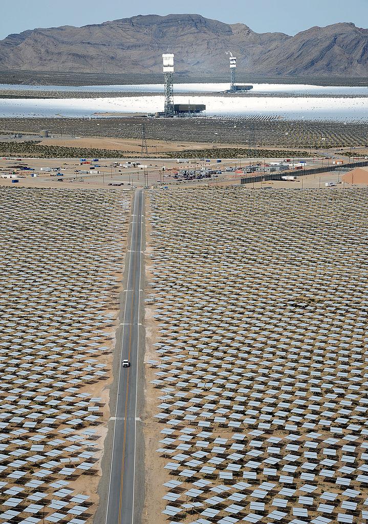 Cel mai ambiţios proiect solar din Deşertul Mojave se închide. Cum a eşuat centrala Ivanpah de 2,2 miliarde de dolari 1029447