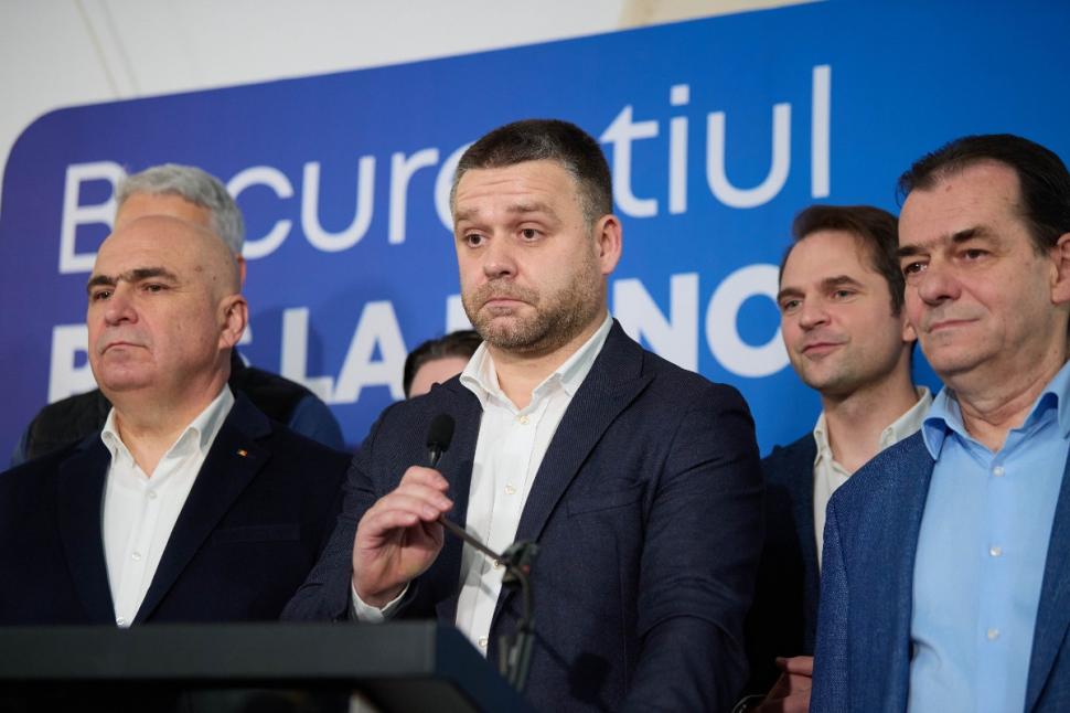 Ce nu s-a văzut la televizor în momentul anunțării exit-poll-ului. Imagini inedite cu Ciucu, Simion, Drulă și Anca Alexandrescu 1029738