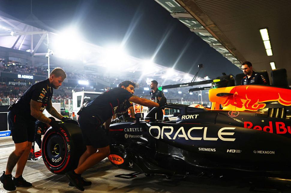 Formula 1: A început Marele Premiu din Abu Dhabi. Titlul mondial se decide în ultima cursă din sezon