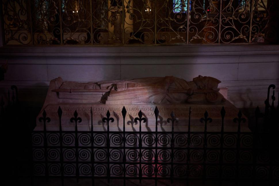 La un an de la redeschidere, Notre Dame depăşeşte Luvrul şi Turnul Eiffel la numărul de vizitatori. Intrarea în catedrală e gratuită 1029562